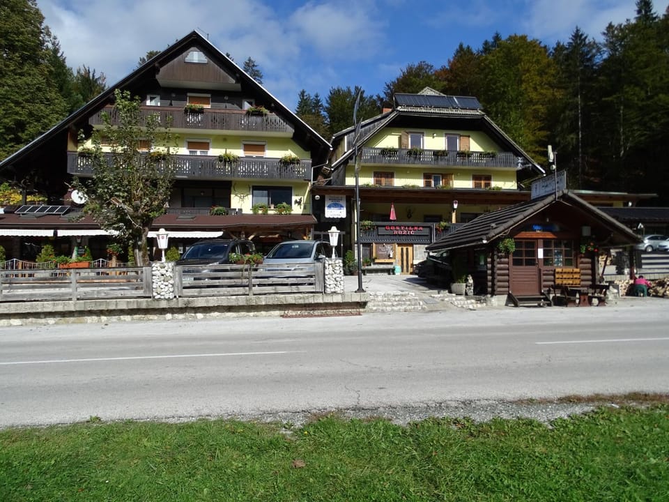 Property building, Day, Location