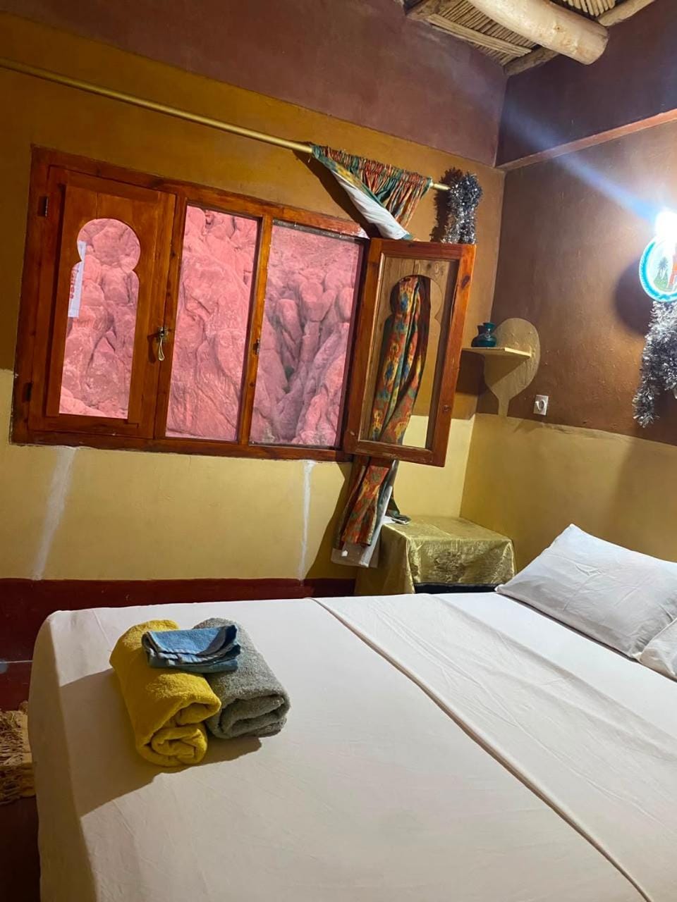 Bed, Photo of the whole room
