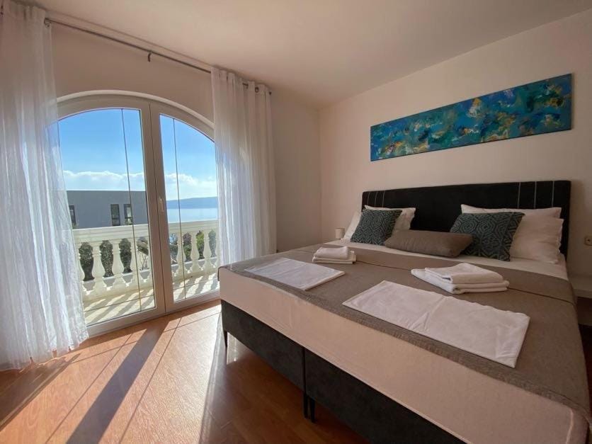 View (from property/room), Bedroom, Sea view
