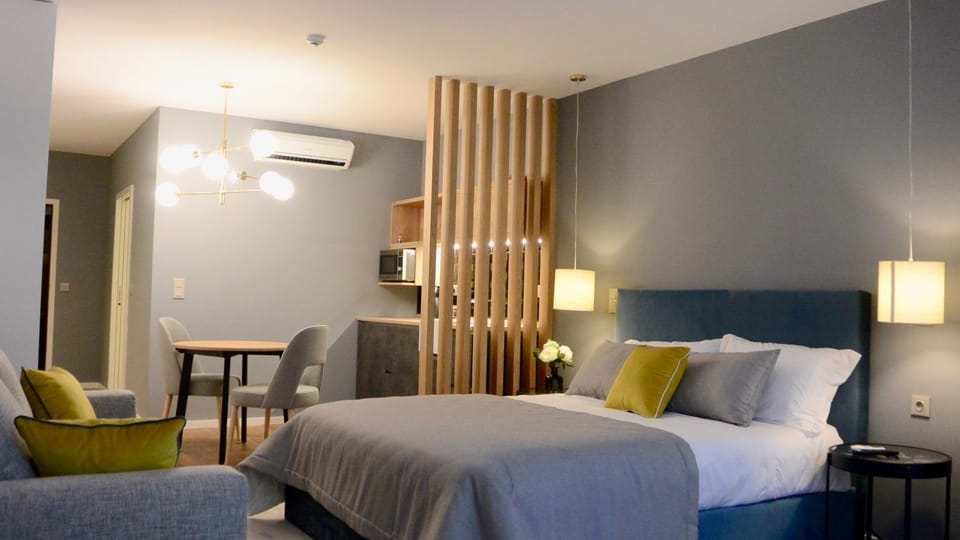 Bed, Photo of the whole room