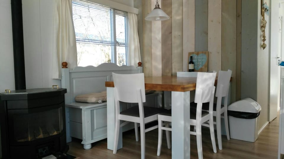 Chalet Seazon O1 Chalet in Friesland, Netherlands
