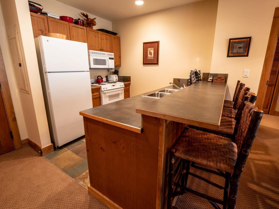 Springs 8805 by SummitCove Lodging in Colorado House in Keystone