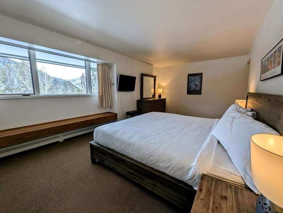 Saints John 2505 by SummitCove Lodging in colorado House in Keystone