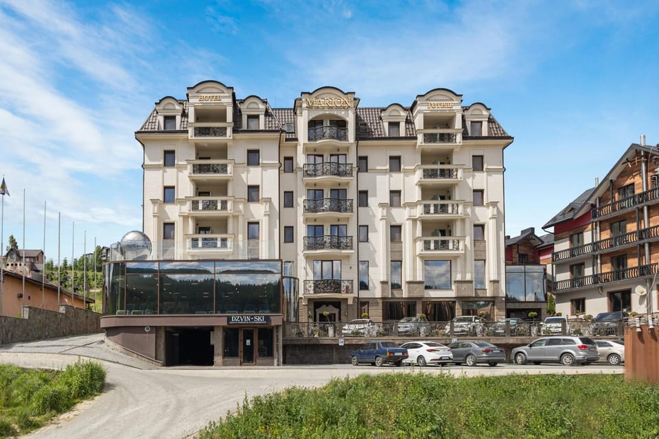 MARION SPA Hotel & Spa - RENOVATION - Rooms, SPA area, Swimming pool, Reception, Restaurant, Lounge Bar, Hookah bar, Children's room, Parking, SPA and Breakfast included in the price Hotel in Ukraine