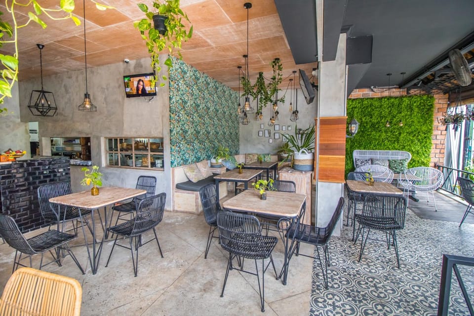 Restaurant/places to eat