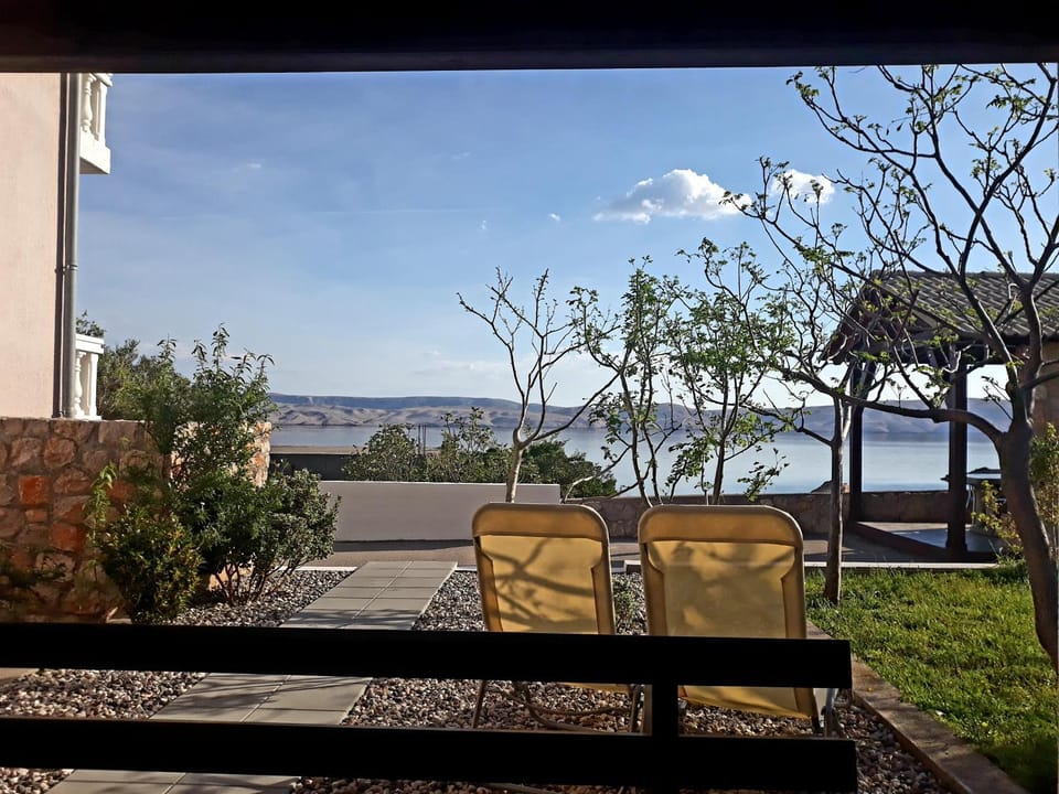 Natural landscape, Balcony/Terrace, Sea view
