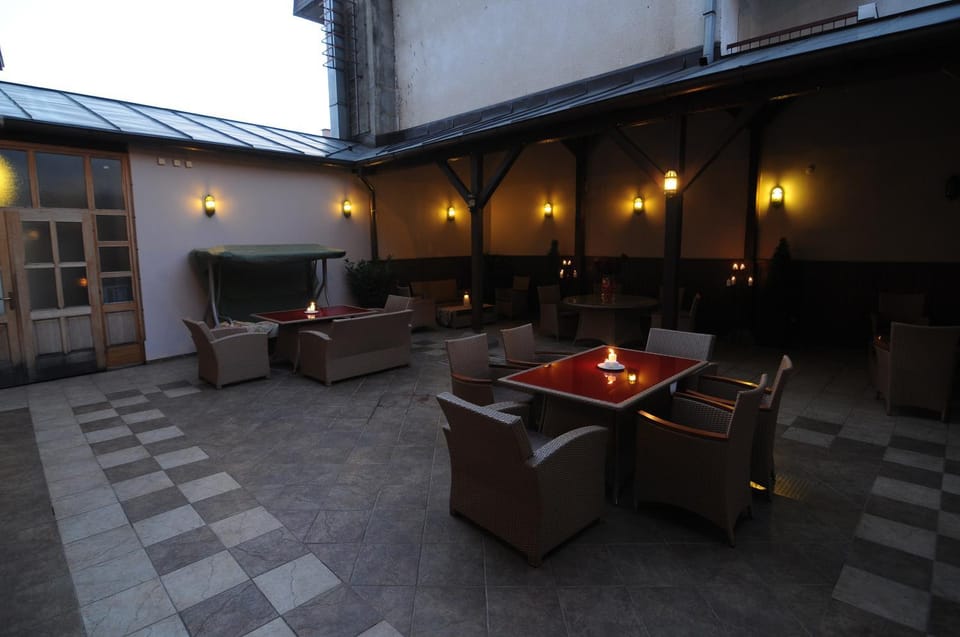 Balcony/Terrace, Lobby or reception, Lounge or bar