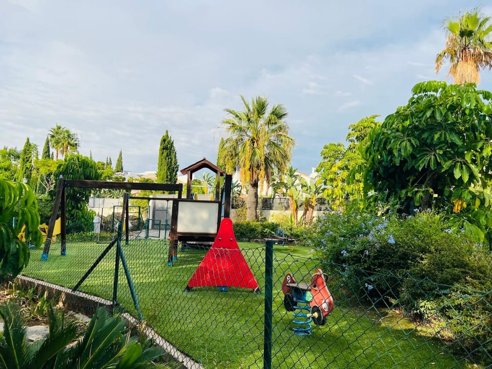 Day, Children play ground
