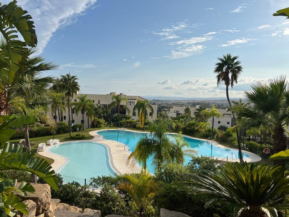 Nearby landmark, Day, Pool view, Swimming pool