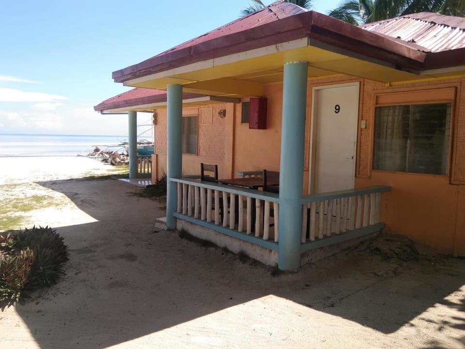 Mayet Beach Resort Resort in Central Visayas