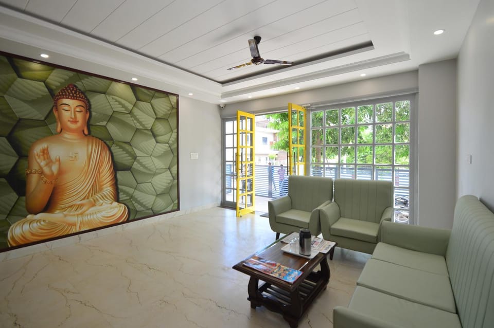 Lobby or reception, Area and facilities