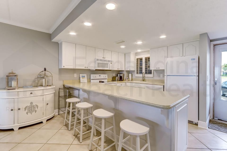 Panoramic Oceanview Condo Apartment in Fernandina Beach