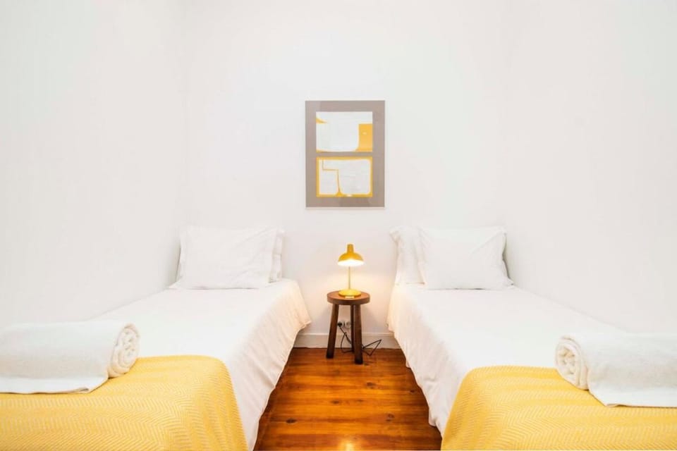 Central Apartment 2 Bedroom with Fast Internet Apartment in Lisbon