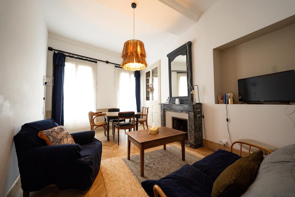 Communal lounge/ TV room, Dining area