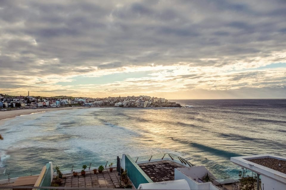 Sub-Penthouse Beach View by Sydney Dreams Apartment in Sydney