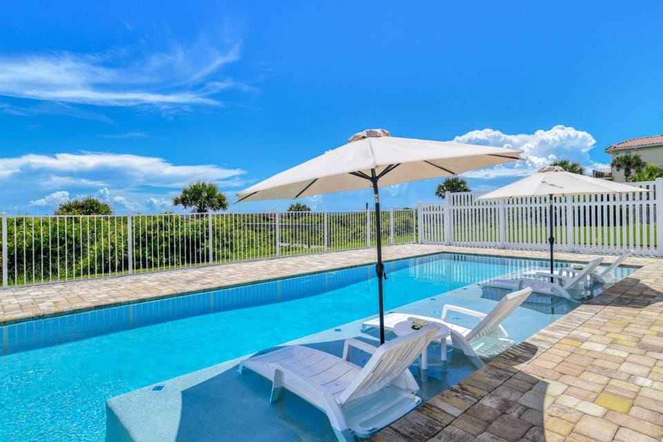 Barefoot Hideaway Family Beachfront Retreat House in Butler Beach