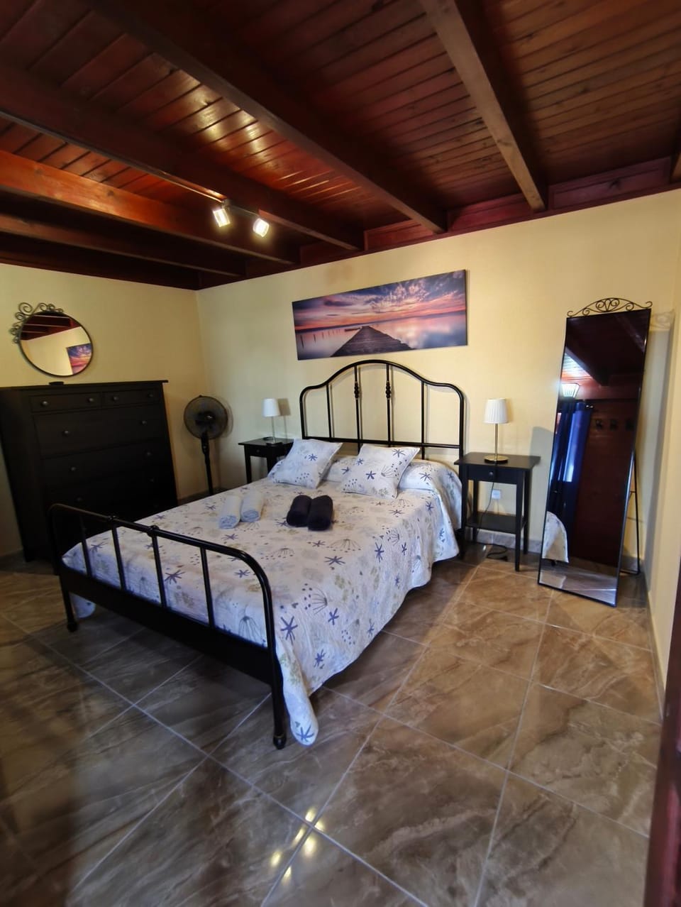 Property building, Living room, Bedroom