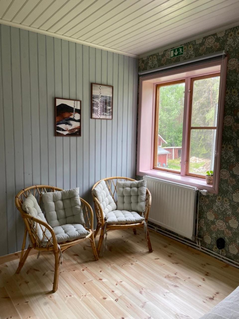Seating area