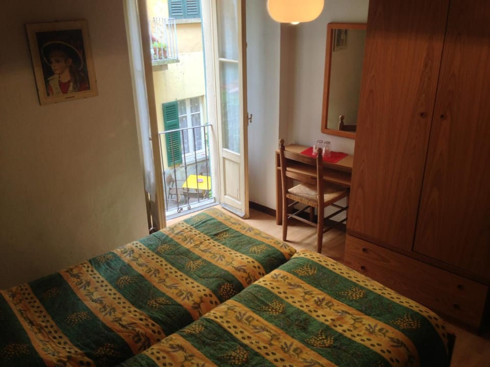 Bed, View (from property/room), Seating area