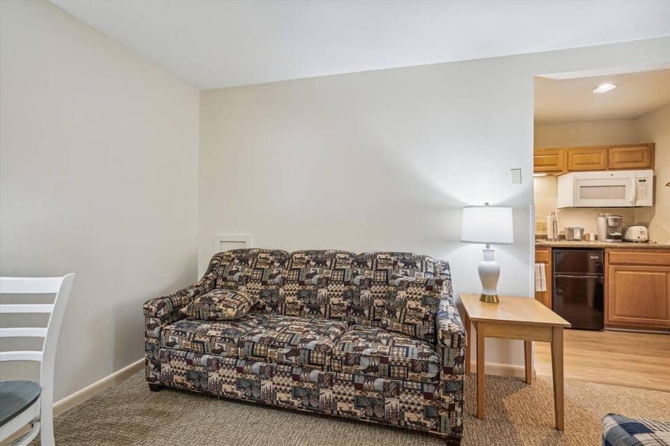 107 Cedarbrook Queen Studio Hotel in Killington