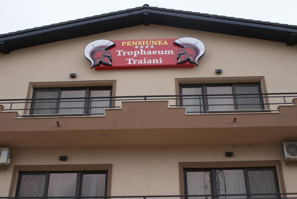 TROPHAEUM TRAIANI Hotel in Constanța County