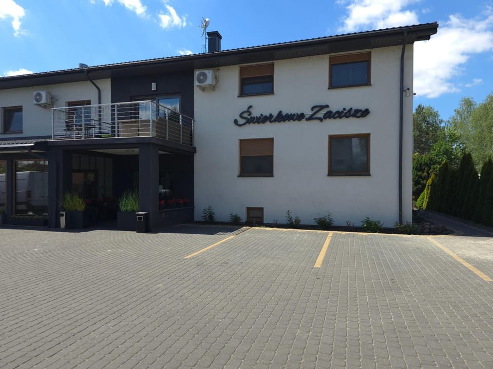 Property building, Day, Parking