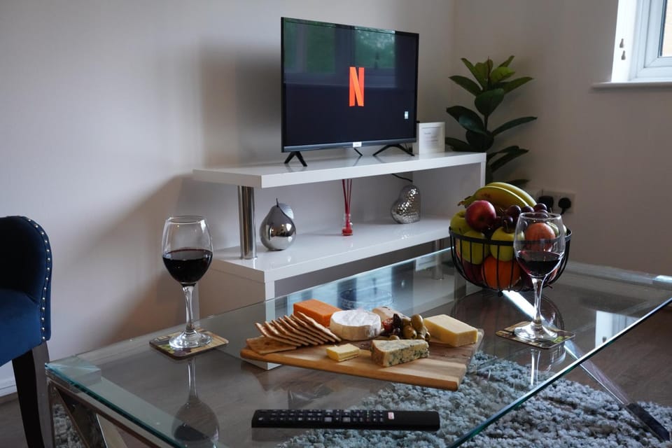 Communal lounge/ TV room, TV and multimedia