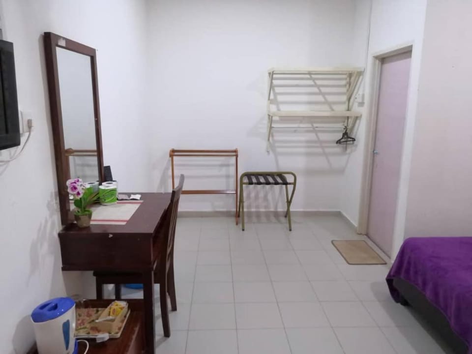 Huda Inn Bed and Breakfast in Kedah