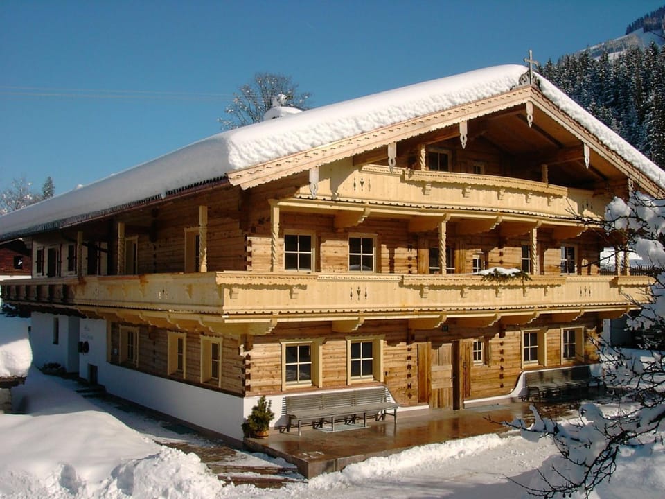 Property building, Winter