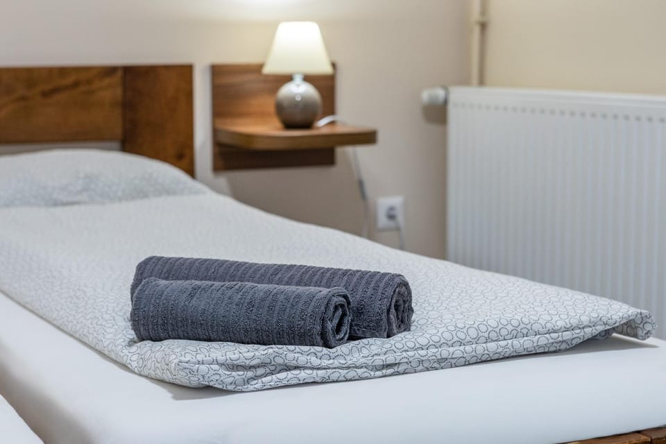 Bed, Photo of the whole room, Bedroom, towels