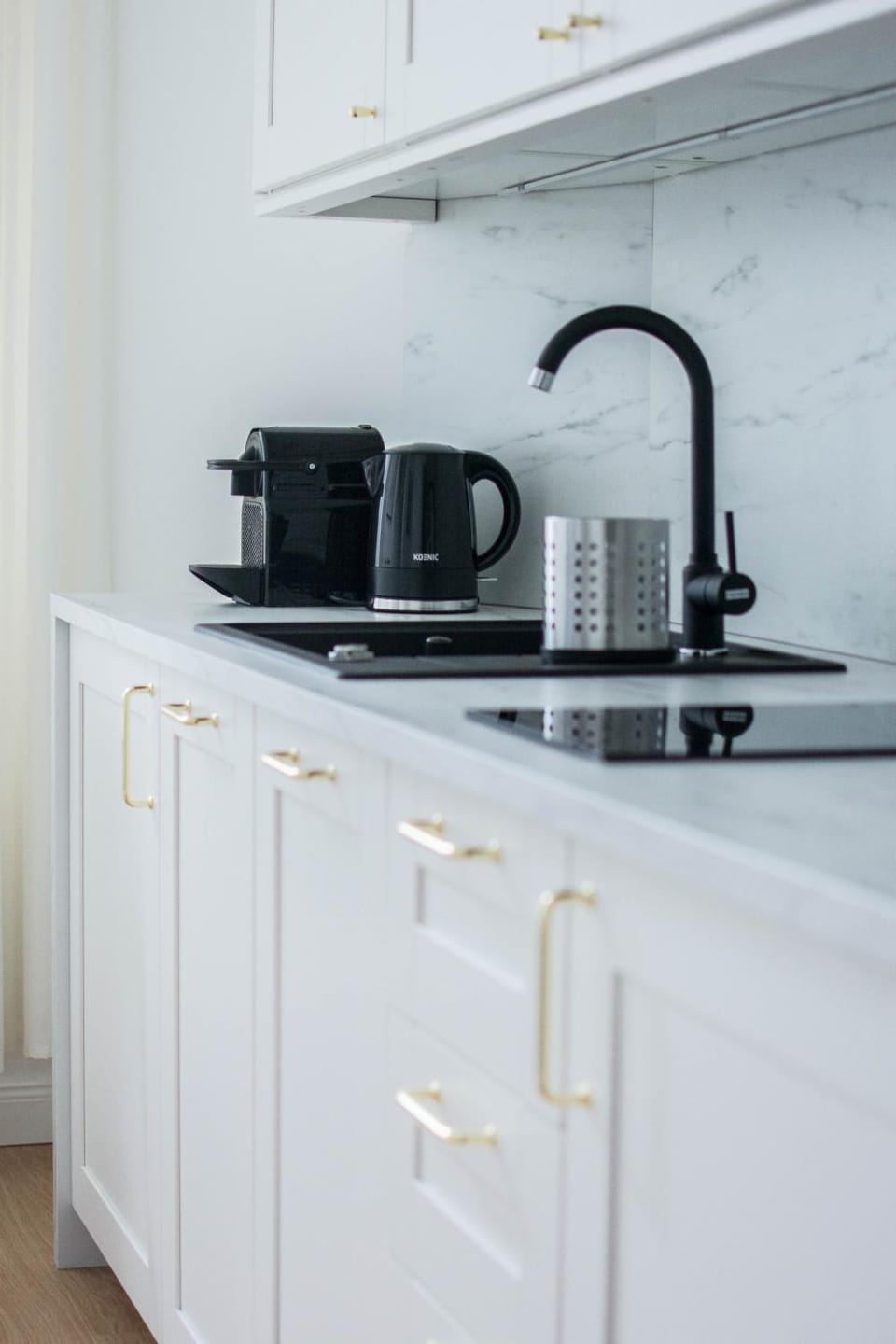 Coffee/tea facilities, Kitchen or kitchenette, Communal kitchen