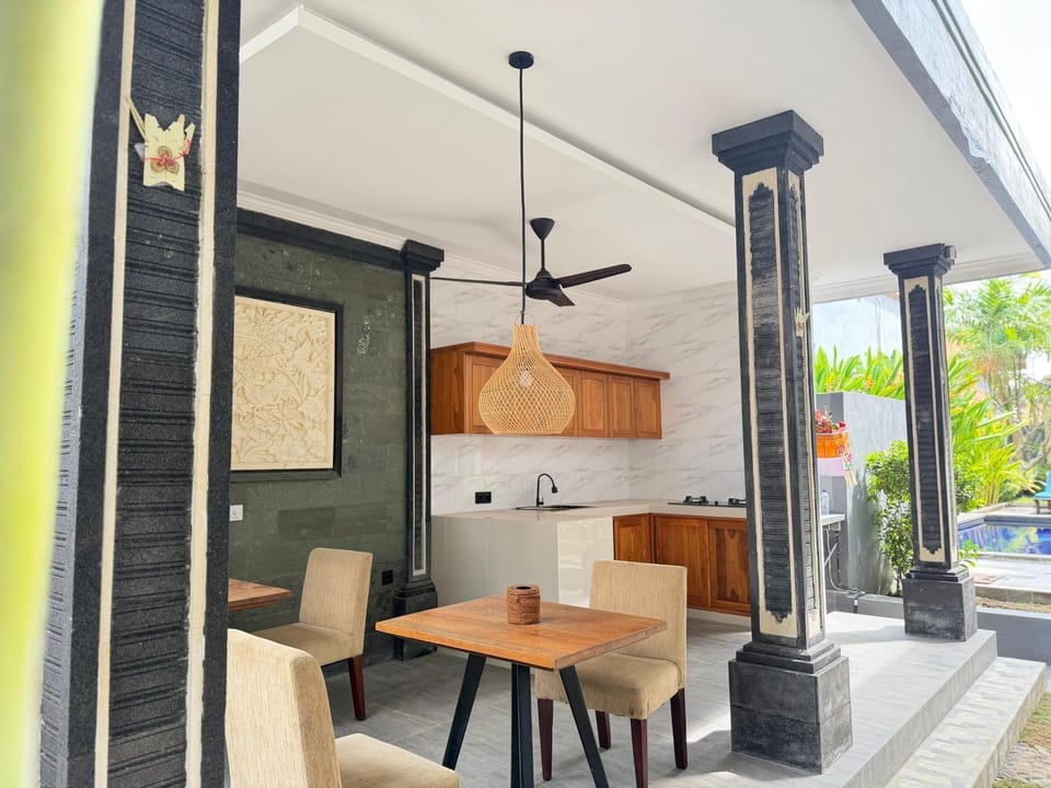 Eva Guest House Bed and Breakfast in North Kuta