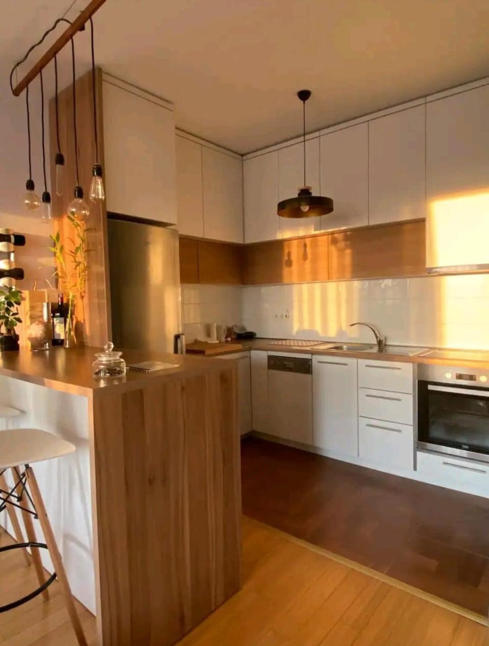 Kitchen or kitchenette, kitchen
