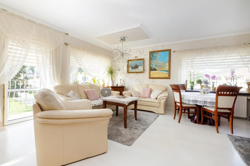 View (from property/room), View (from property/room), Living room, Other, Other, Other, Seating area, Dining area, Garden view