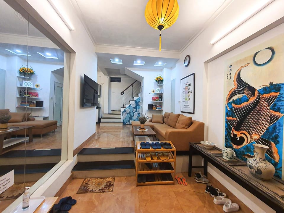 Communal lounge/ TV room