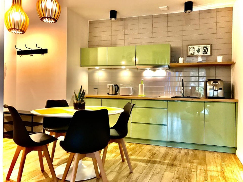 Apartament „Green Wall” Apartment in Lower Silesian Voivodeship