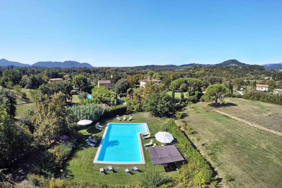 Garden, View (from property/room), Swimming pool