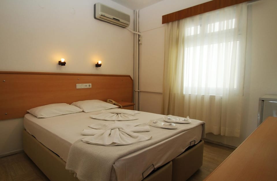 Shower, Toilet, Bathroom, TV and multimedia, Photo of the whole room
