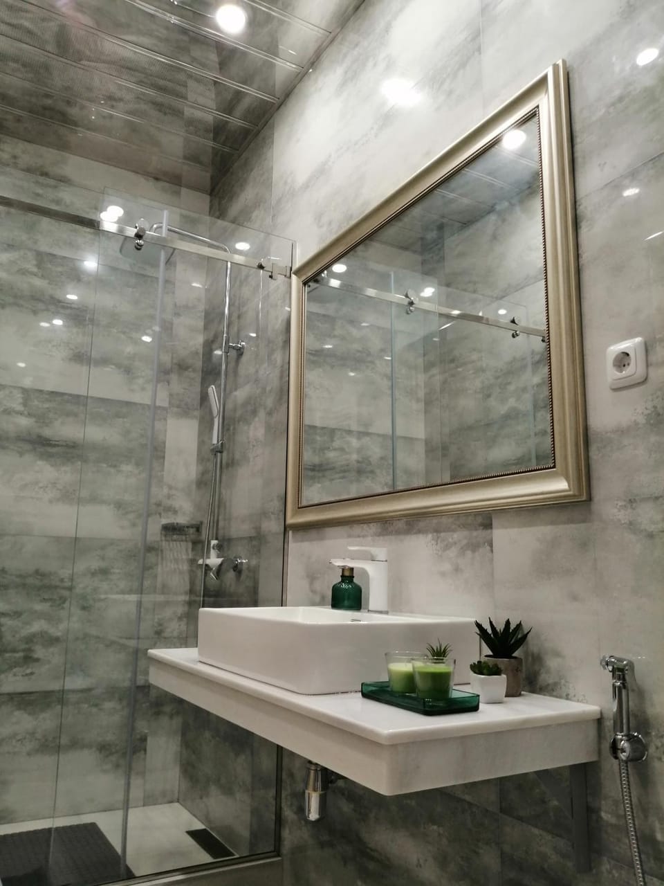 Shower, Bathroom