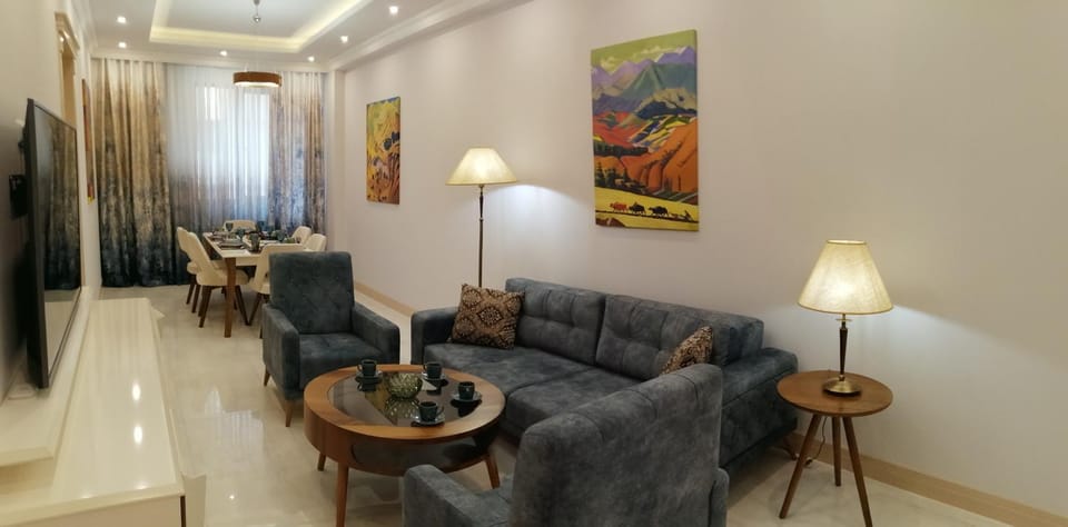 Living room, Seating area