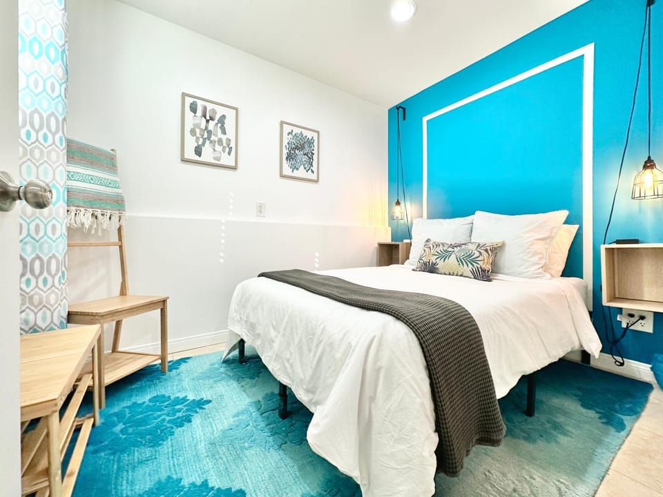 Bed, Bedroom