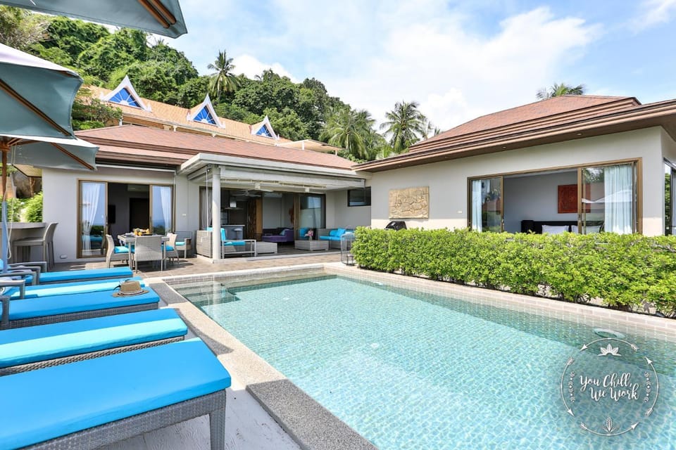 Property building, Swimming pool, Swimming pool