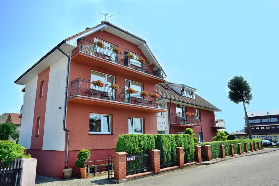 Property building, Day