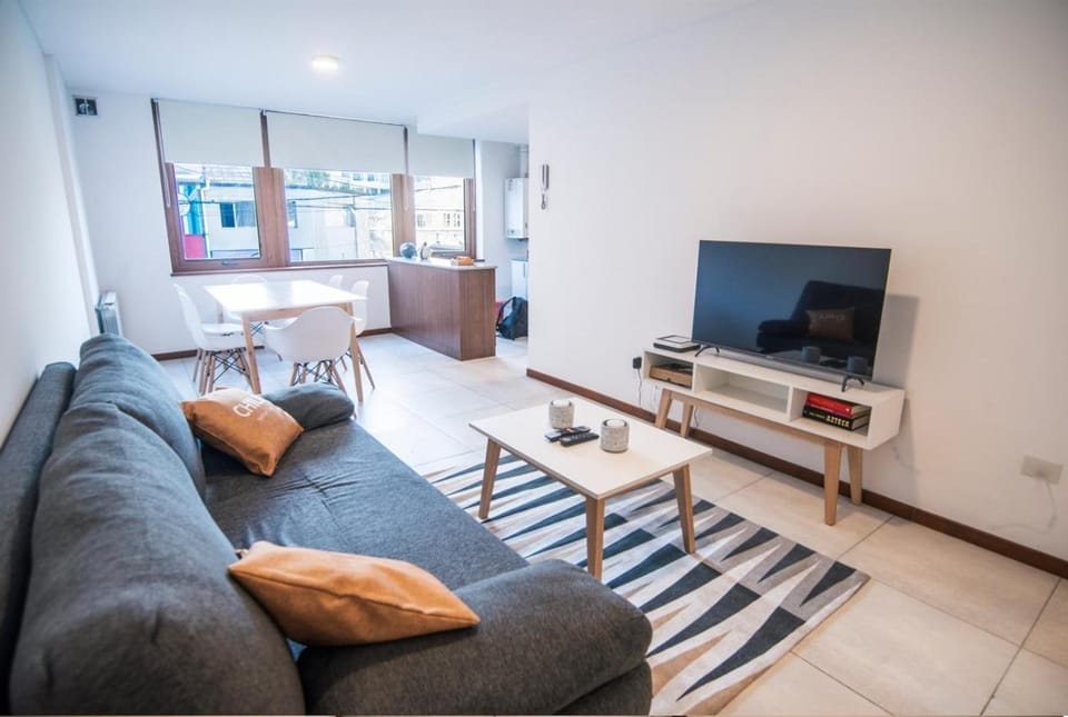 Communal lounge/ TV room, TV and multimedia, Living room, Seating area