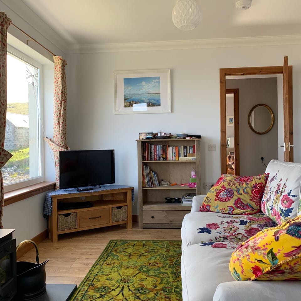 Communal lounge/ TV room, Living room