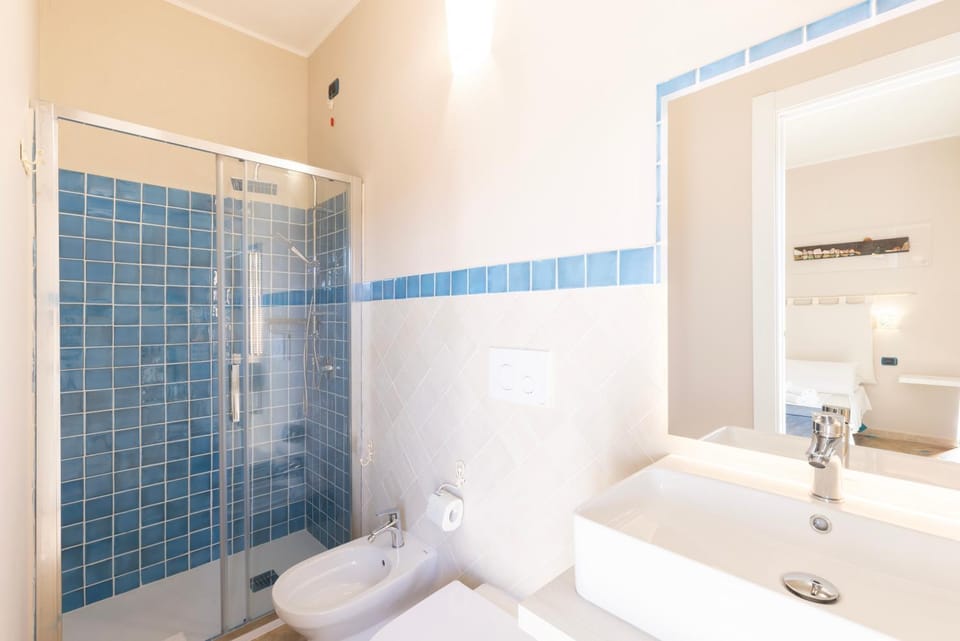 Shower, Toilet, Bathroom, bidet