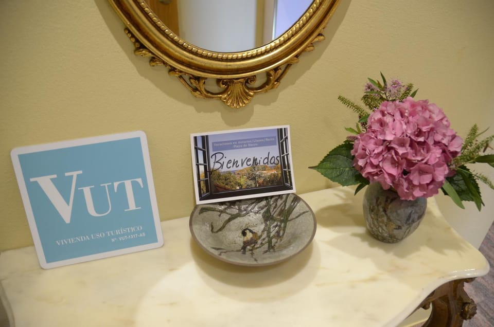 Logo/Certificate/Sign