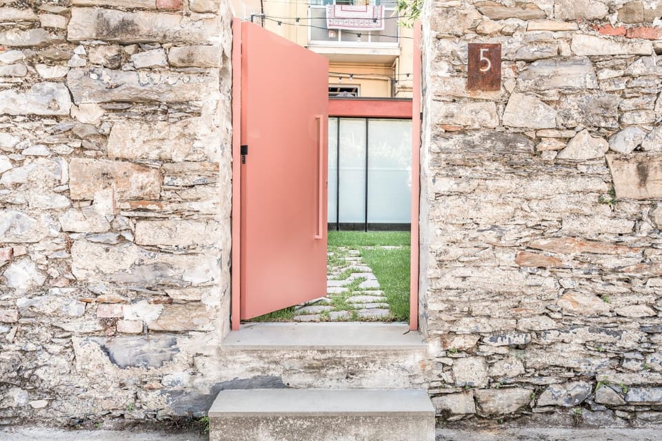 Property building, Facade/entrance