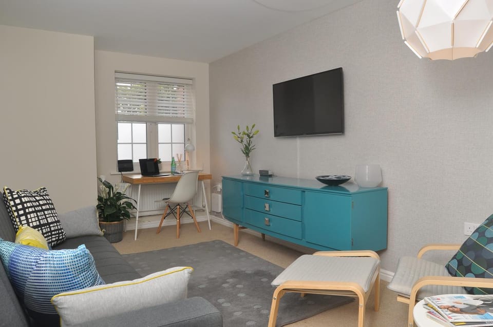 TV and multimedia, Living room, Photo of the whole room, Seating area