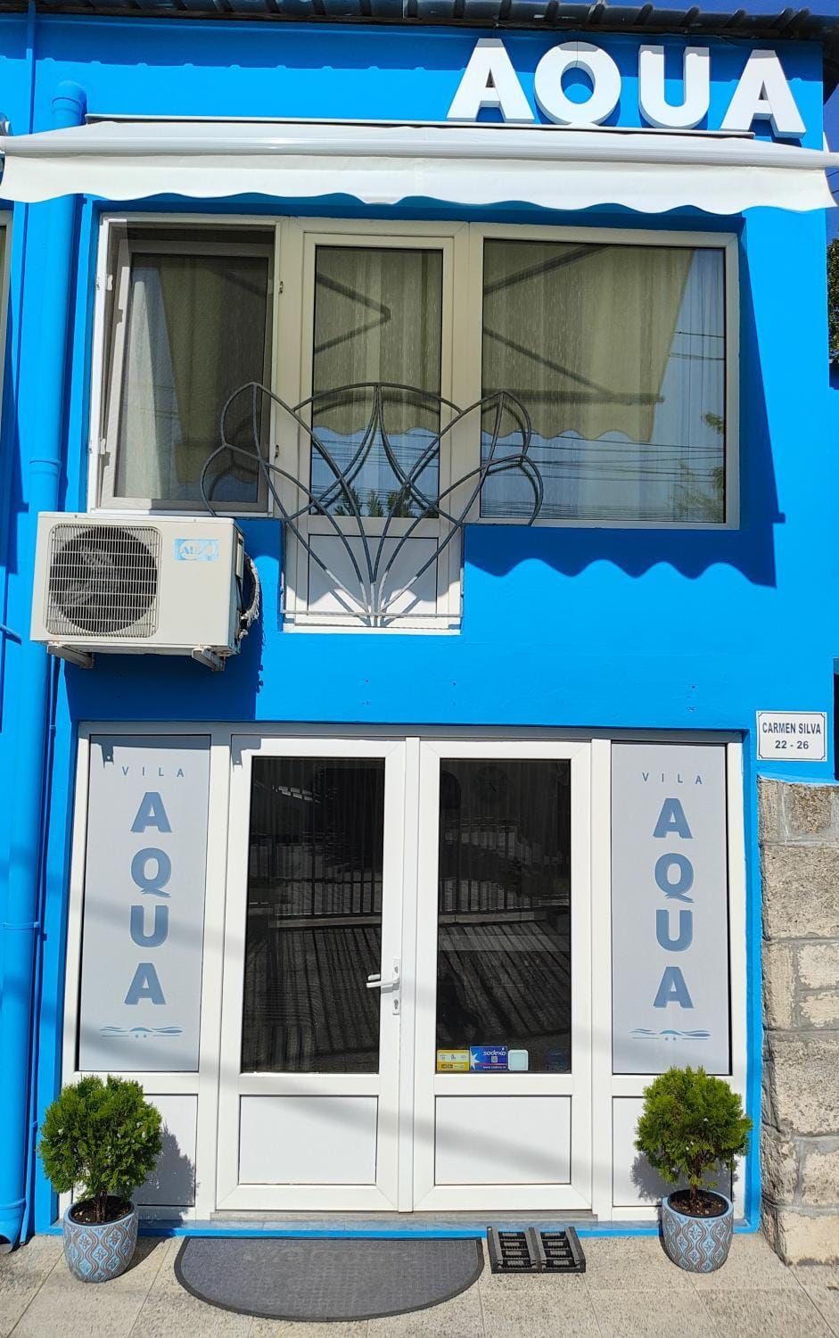 Property building, Facade/entrance